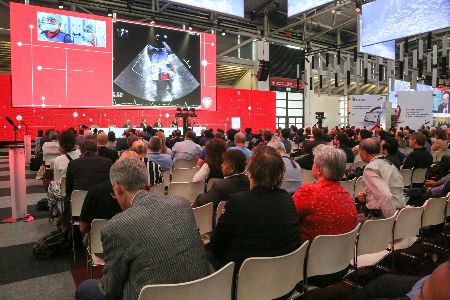 Live-intervention-ESC-Congress-2018-ESC_08095.jpg